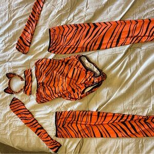 FashionNova tiger bodysuit set